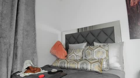   Instagram soygabi g   online show from January 2025 02:53:02 AM