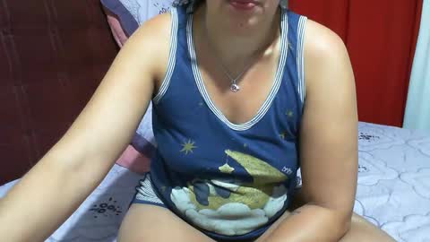 gaby  layla online show from November 2025 10:53:02 PM