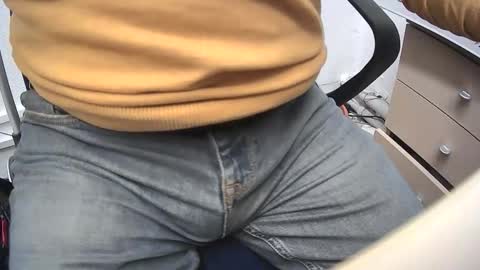 gabriel9_2003 online show from March 2026 01:01:01 PM