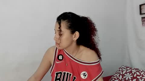 Snapshot of gabriela_duarte chatting on February 2025 05:18:02 AM Gabi online show from February 2025 05:18:02 AM