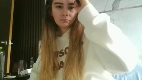 Gabriela Miller online show from December 2025 03:05:01 PM