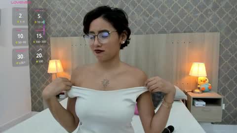 Gabriela Vargas online show from April 2026 08:06:01 PM