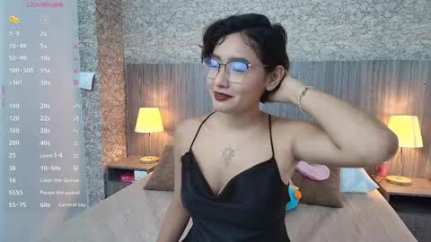 Snapshot of gabriela_vargas chatting on May 2026 10:26:02 PM Gabriela Vargas online show from May 2026 10:26:02 PM