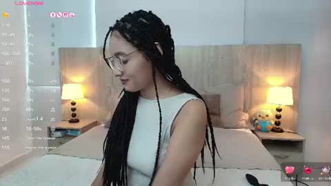 Snapshot of gabriela_vargas chatting on June 2026 08:08:02 PM Gabriela Vargas online show from June 2026 08:08:02 PM