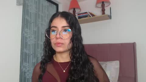 Snapshot of gabrielarossa chatting on March 2025 06:01:02 PM GabrielaRossa online show from March 2025 06:01:02 PM