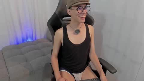 Snapshot of gabriele_love chatting on September 2025 12:27:02 PM gabriele_love online show from September 2025 12:27:02 PM