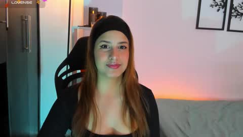 Gabriella online show from October 2025 06:50:01 PM