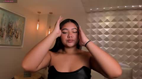 Snapshot of gabriellalee_ chatting on July 2026 11:14:01 AM Gabriella Lee online show from July 2026 11:14:01 AM