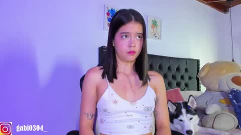 Sara   online show from February 2025 09:41:02 PM