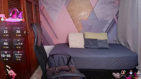 Snapshot of gaby_dams9 chatting on December 2025 01:02:01 AM GABY online show from December 2025 01:02:01 AM