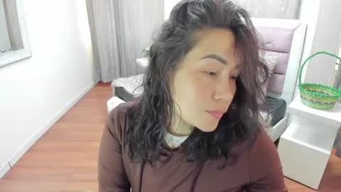 Snapshot of gaby_trent chatting on June 2026 04:42:01 PM gabriela online show from June 2026 04:42:01 PM