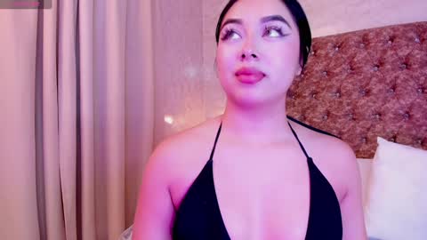 Snapshot of gabydesire chatting on December 2024 11:11:01 PM GABY DESIRE online show from December 2024 11:11:01 PM