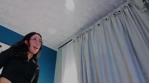 Snapshot of gabypetit chatting on October 2025 08:19:01 PM Gaby online show from October 2025 08:19:01 PM