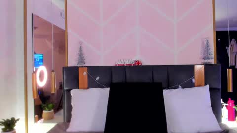 Snapshot of gabypetit chatting on November 2025 08:31:01 PM Gaby online show from November 2025 08:31:01 PM