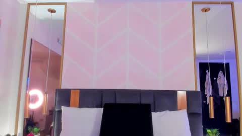 Snapshot of gabypetit chatting on November 2025 08:00:01 PM Gaby online show from November 2025 08:00:01 PM