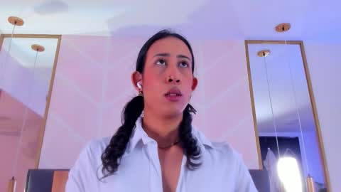 Snapshot of gabypetit chatting on November 2025 07:51:02 PM Gaby online show from November 2025 07:51:02 PM