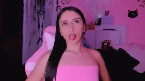 gabyye capprins online show from October 2025 12:33:01 AM