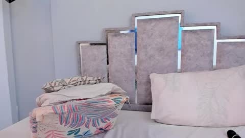 Snapshot of gabyyjones chatting on February 2025 02:20:01 PM gabyyjones online show from February 2025 02:20:01 PM