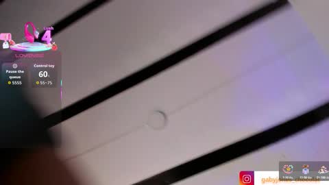 Snapshot of gabyyjones chatting on November 2025 11:32:01 AM gabyyjones online show from November 2025 11:32:01 AM