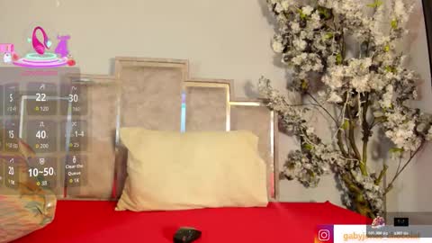 Snapshot of gabyyjones chatting on November 2025 12:51:01 PM gabyyjones online show from November 2025 12:51:01 PM