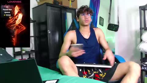 gael_jones online show from September 2025 04:25:01 AM