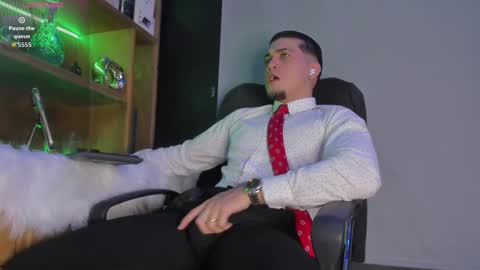 Snapshot of gael_williams4 chatting on September 2025 06:57:01 PM Gael Williams online show from September 2025 06:57:01 PM