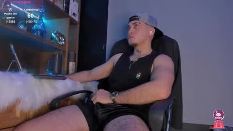 Snapshot of gael_williams4 chatting on November 2025 07:02:02 PM Gael Williams online show from November 2025 07:02:02 PM