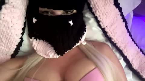 Feetbaabe online show from May 2026 12:34:02 PM
