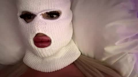 Feetbaabe online show from May 2026 02:36:02 PM