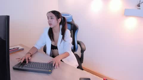 gaia_n_nix online show from April 2026 03:44:02 AM