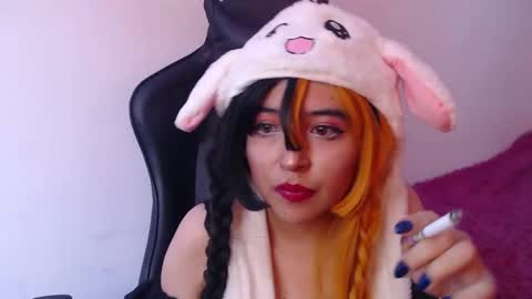 Kate 3 online show from October 2025 07:58:02 PM