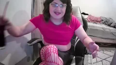 Snapshot of galen12 chatting on September 2025 01:27:01 AM EmilyTrans online show from September 2025 01:27:01 AM