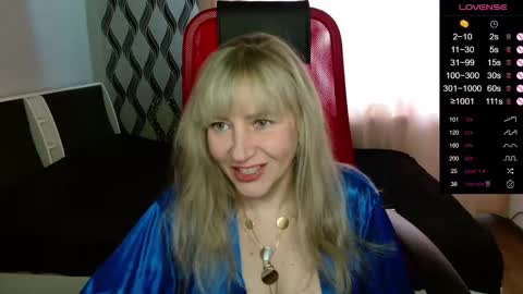 Janette online show from October 2025 06:41:02 AM