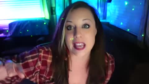 Snapshot of garagesex22 chatting on February 2025 09:10:01 AM Jenna  - be back MONDAY night.  online show from February 2025 09:10:01 AM
