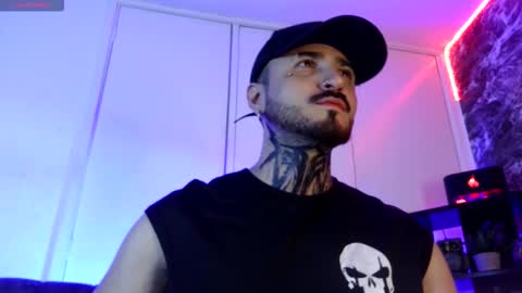 Chris  Dont forget to gift me thumb up Its very important to me and makes me happy AF  online show from November 2025 06:46:02 AM