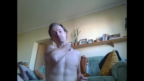 Snapshot of garfield42 chatting on November 2025 11:21:01 AM Garfield online show from November 2025 11:21:01 AM