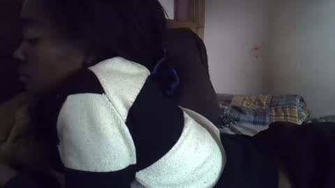 Snapshot of gasielah chatting on February 2025 01:03:01 PM gasielah online show from February 2025 01:03:01 PM