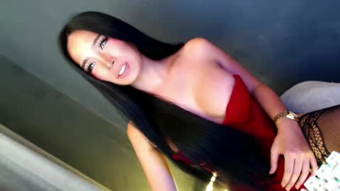 Anya online show from January 2025 08:14:02 PM