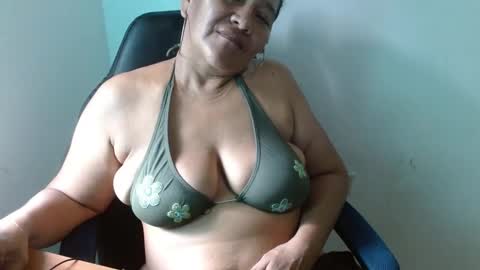 Snapshot of gatika_sexy chatting on January 2025 06:16:02 PM katia online show from January 2025 06:16:02 PM