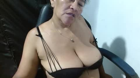 katia online show from November 2025 05:29:02 AM