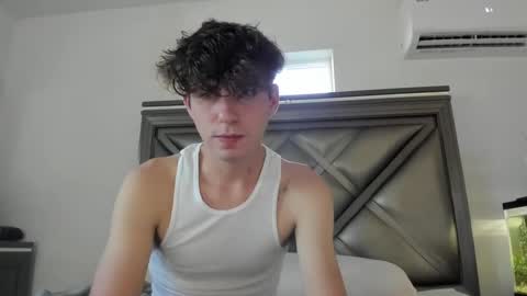 Snapshot of gayndepressed chatting on October 2025 10:16:01 PM Trace online show from October 2025 10:16:01 PM