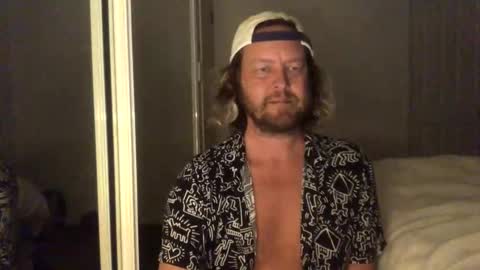 Snapshot of gcsurfer81 chatting on October 2025 09:28:01 AM gcsurfer81 online show from October 2025 09:28:01 AM