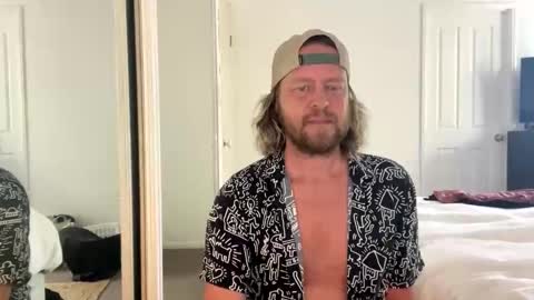 Snapshot of gcsurfer81 chatting on October 2025 12:25:02 AM gcsurfer81 online show from October 2025 12:25:02 AM