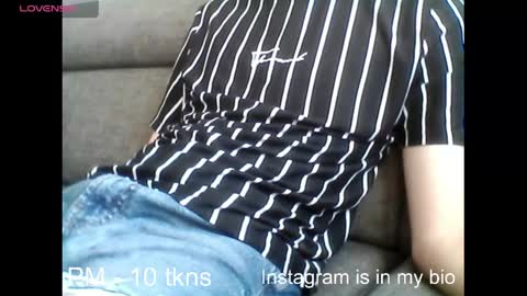 Snapshot of geil123569551 chatting on May 2026 02:22:02 PM geil123569551 online show from May 2026 02:22:02 PM