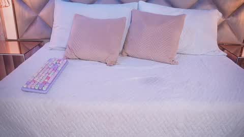 Maria  online show from April 2026 03:04:02 AM