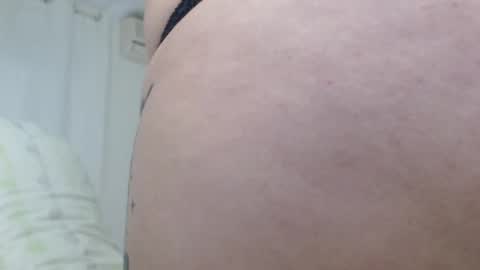 Snapshot of genesisgems11_ chatting on February 2025 10:41:01 AM Genesis online show from February 2025 10:41:01 AM