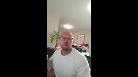 Snapshot of genuinecouple69 chatting on October 2025 01:51:02 PM genuinecouple69 online show from October 2025 01:51:02 PM