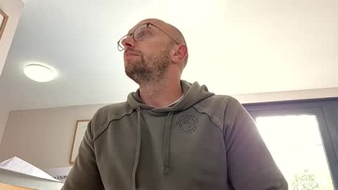 Snapshot of genuinecouple69 chatting on October 2025 12:49:02 PM genuinecouple69 online show from October 2025 12:49:02 PM