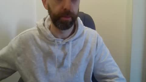 Snapshot of geon2xx chatting on December 2024 09:33:01 AM Geon online show from December 2024 09:33:01 AM