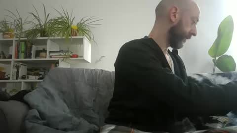 Snapshot of geon2xx chatting on September 2025 10:08:02 AM Geon online show from September 2025 10:08:02 AM